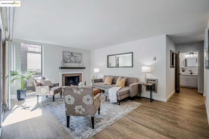 Property Photo: 2700 Le Conte Ave 301 CA 94709