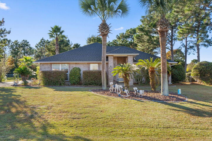 Property Photo: 2061 Bahama Drive FL 32566