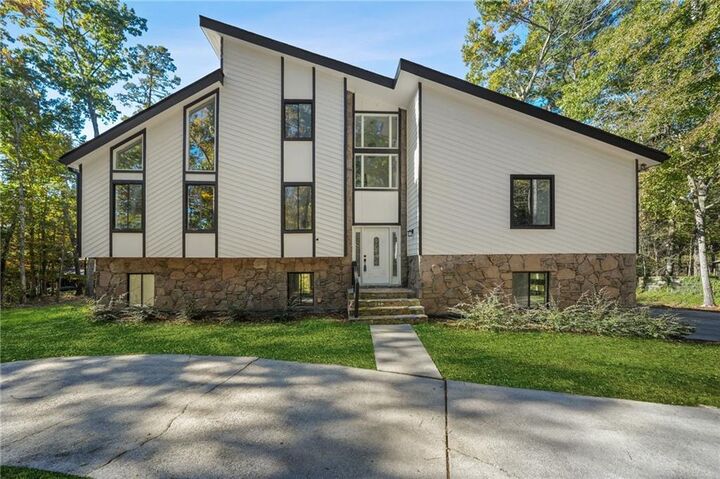 Property Photo:  4013 Brenteresa Court  GA 30039 