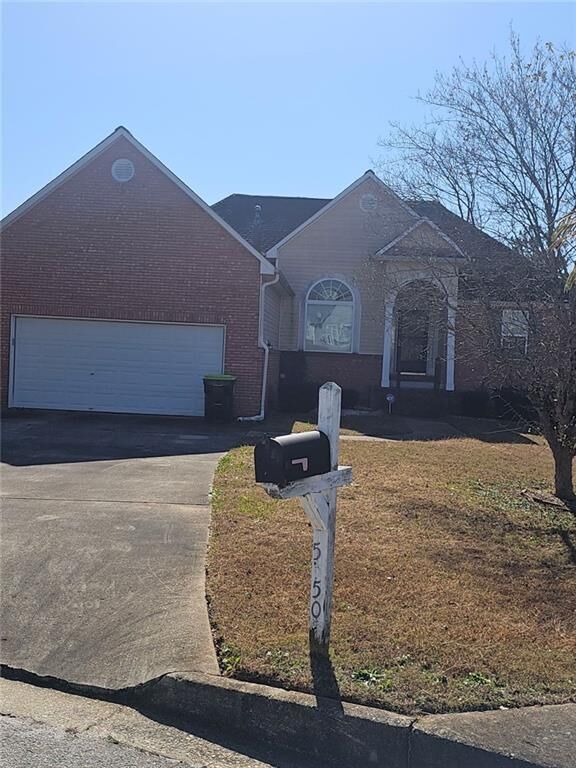 Property Photo: 5550 Frontier Court GA 30294