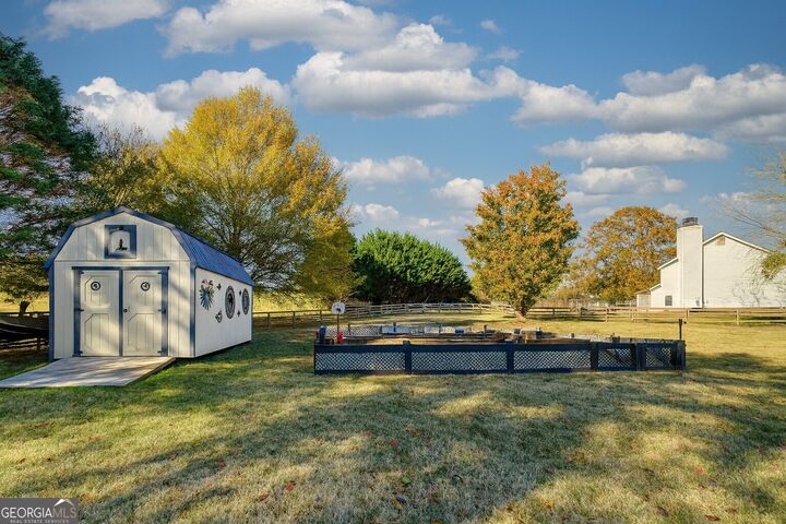 Property Photo: 6255 Dana Way GA 30040