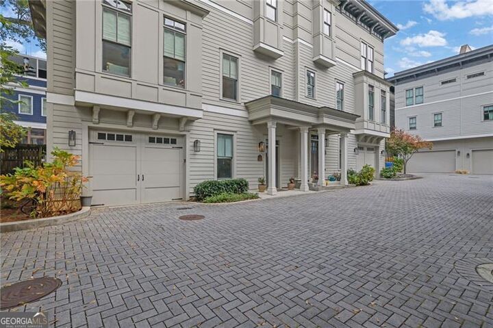 Property Photo: 151 Flat Shoals Avenue SE 14 GA 30316