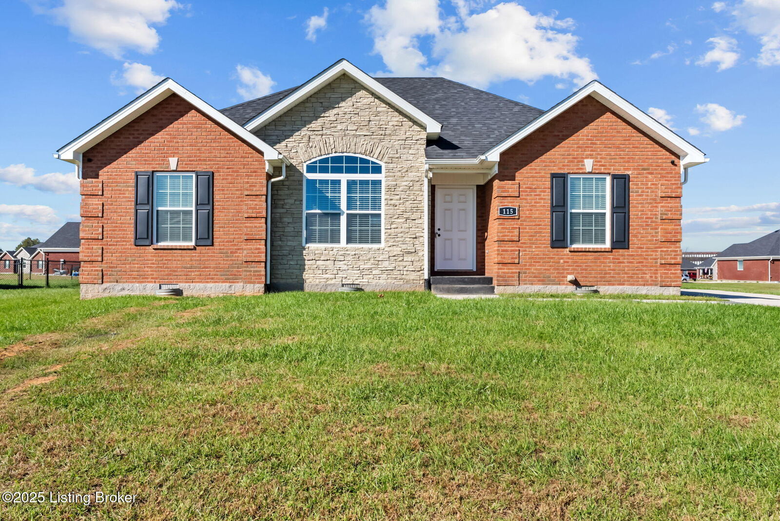 Property Photo:  115 Durango Dr  KY 40013 