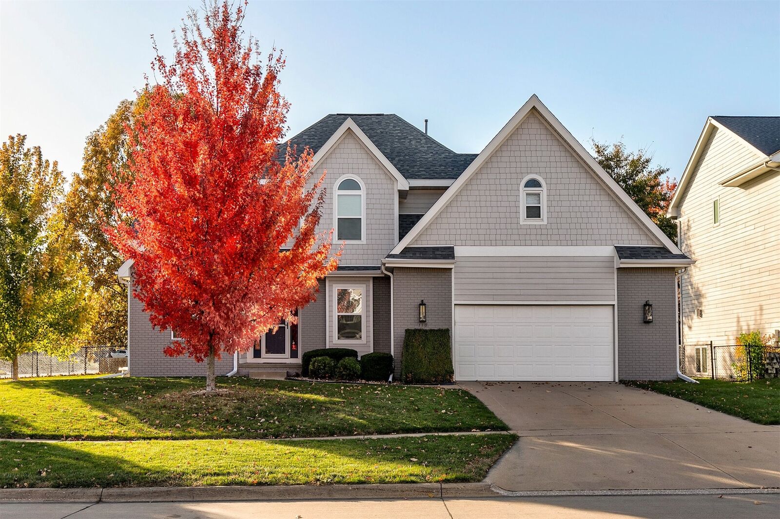 Property Photo:  110 56th Place  IA 50266 