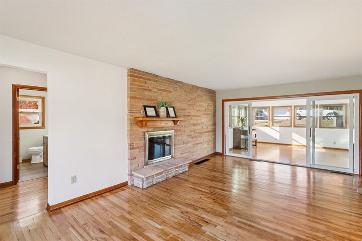 Property Photo:  4710 SW 16th Street  IA 50315 