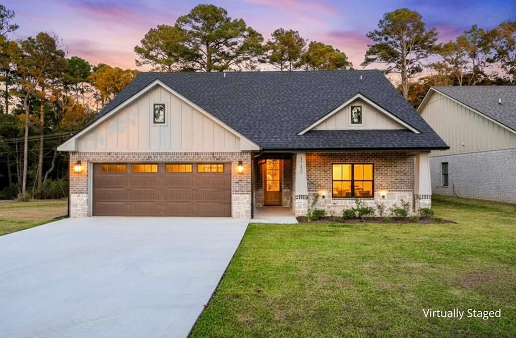 Property Photo: 1713 Champions Drive TX 75901