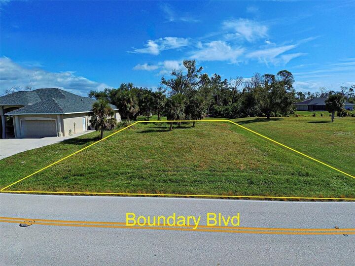 Property Photo: 859 Boundary Boulevard FL 33947