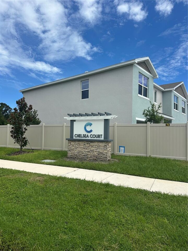 Property Photo: 6312 Sophie Oaks Court FL 33610