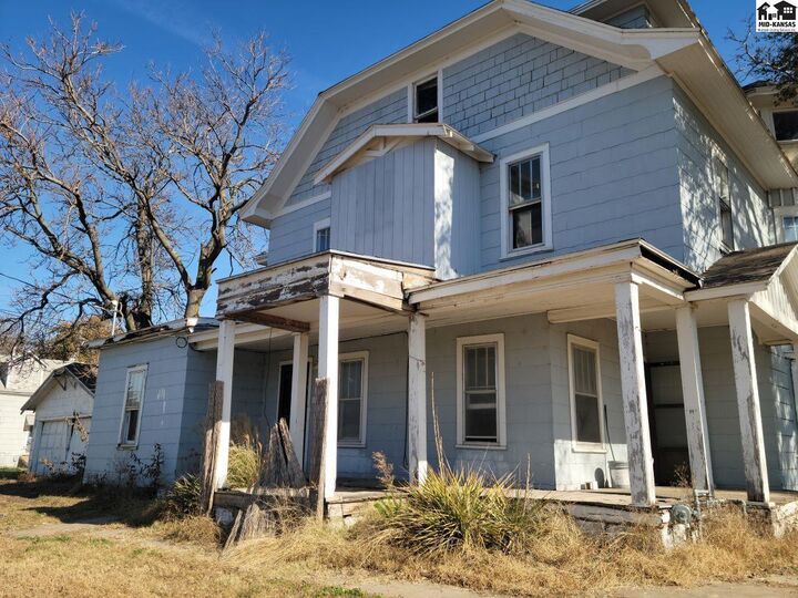 Photo de la propriété: 500 E Avenue C KS 67501