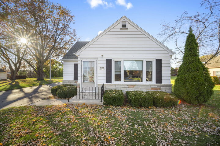 Property Photo: W148n7311 Woodland Dr WI 53051