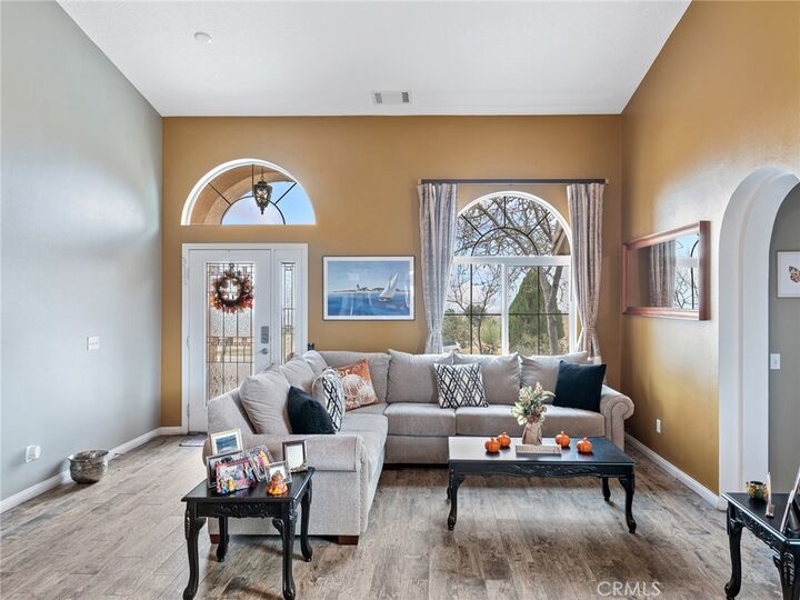 Property Photo:  10160 Pineview Road  CA 92372 