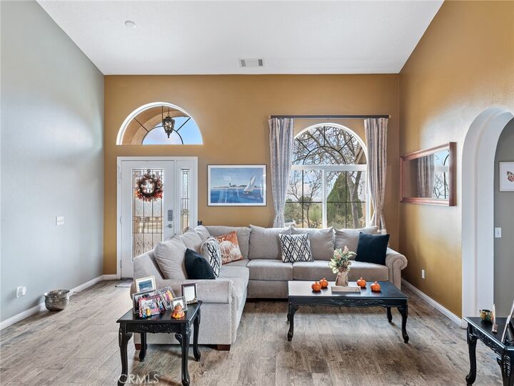Property Photo:  10160 Pineview Road  CA 92372 