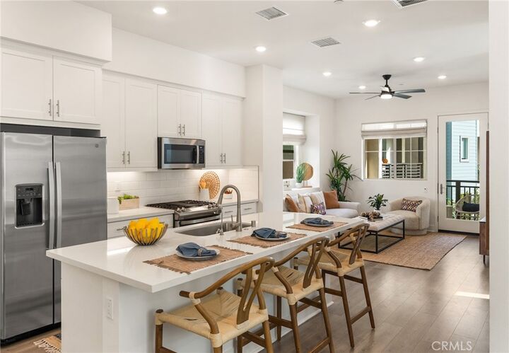 Property Photo:  1643 Saratoga Lane  CA 90732 