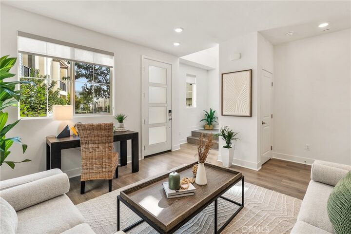 Property Photo: 1643 Saratoga Lane CA 90732