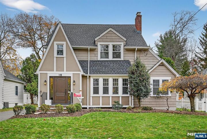 18 Lincoln Street  Ramsey NJ 07446 photo