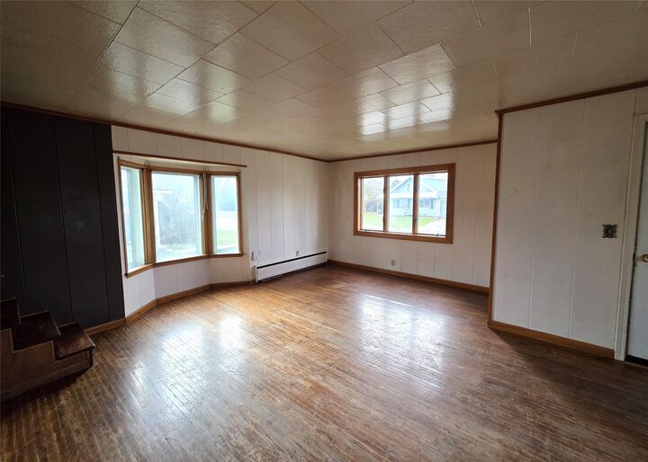 Property Photo:  609 Wisconsin Avenue  MT 59923 