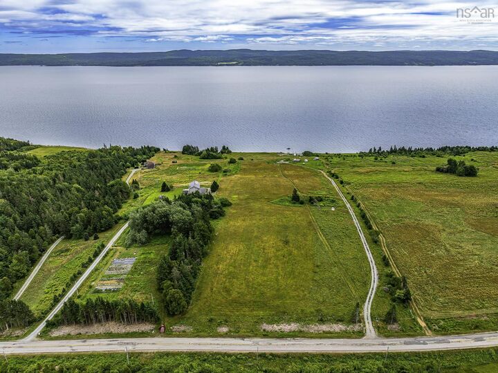 Lot 02-4 Kempt Head Road — photo 1