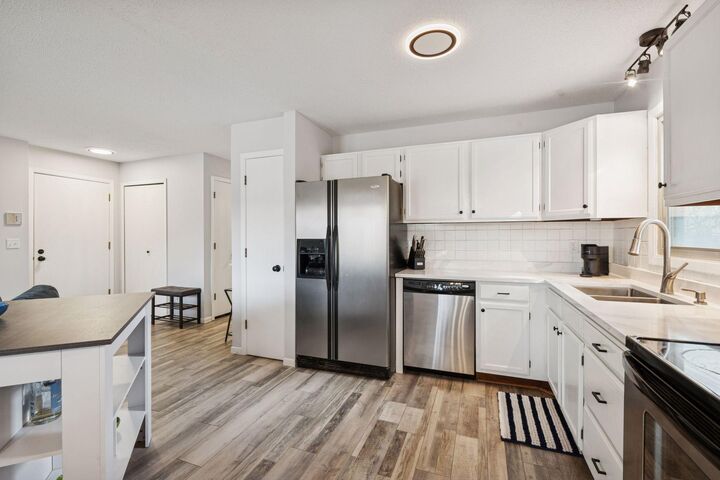 Property Photo: 6982 Langford Court MN 55436