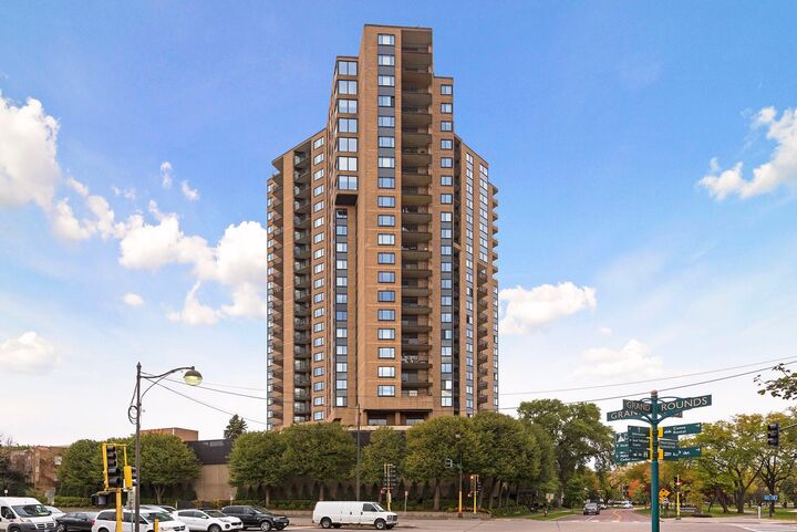 Property Photo: 2950 Dean Parkway 1902 MN 55416