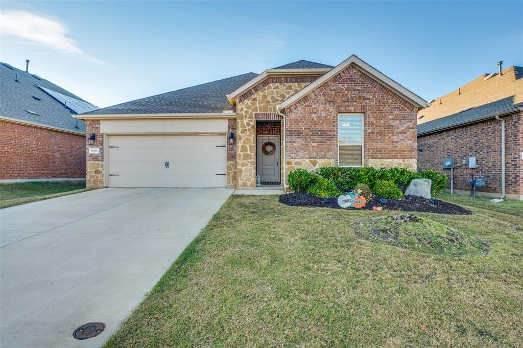 Property Photo:  11105 Autry Ridge Lane  TX 76227 