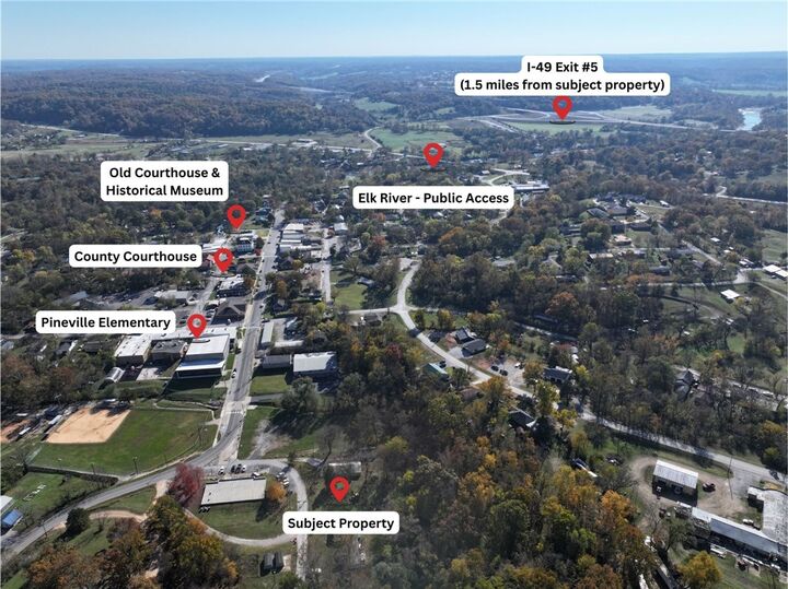 Property Photo: 813 Bailey Road MO 64856