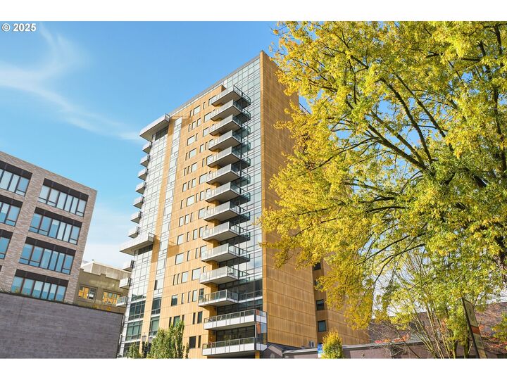 Property Photo: 311 NW 12th Ave 505 OR 97209