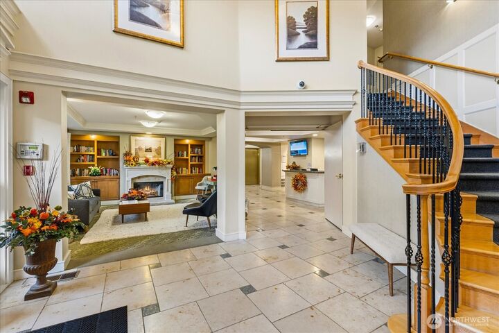 Property Photo: 1525 NW 57th Street 429 WA 98107