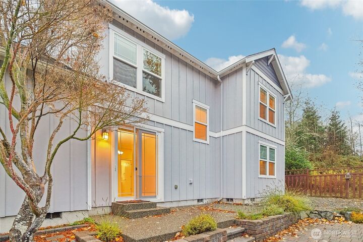 Property Photo:  2617  Fir Crest Boulevard  WA 98221 