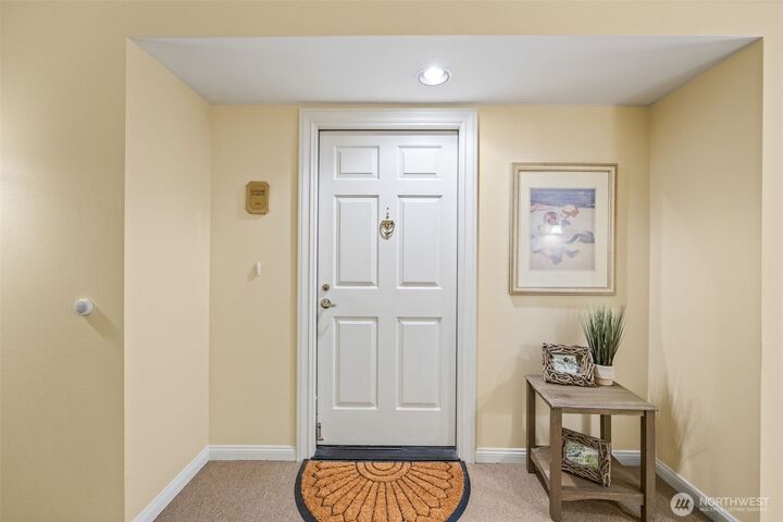 Property Photo: 4081 224th Lane SE 210 WA 98029