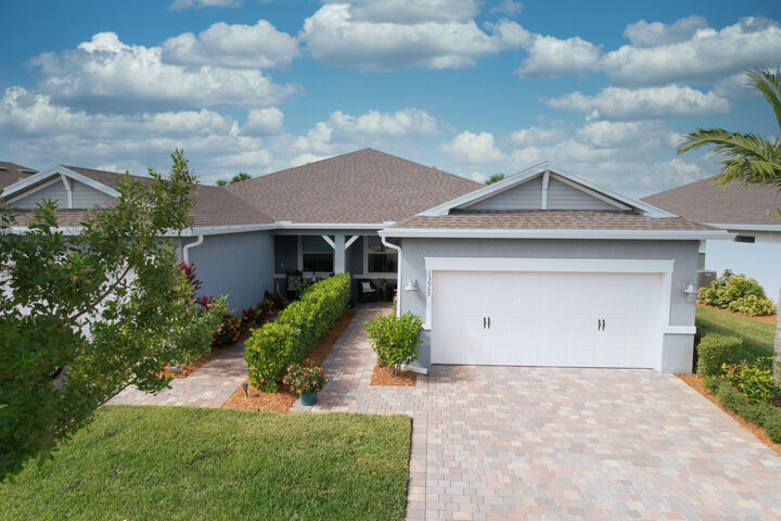 Property Photo:  13069 SW Vermillion Circle  FL 34987 