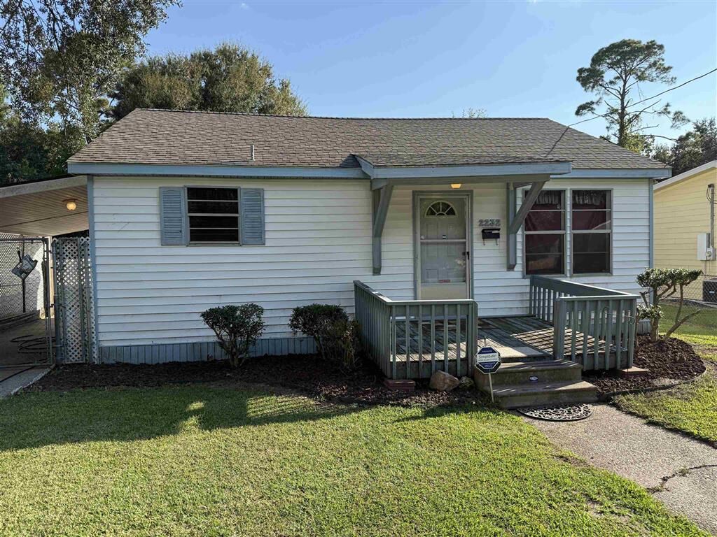 Property Photo: 2232 Lilly Street LA 70601