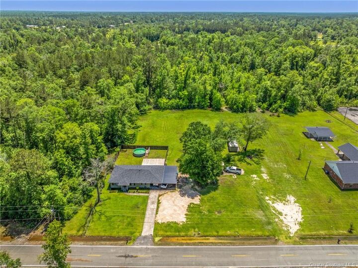 Property Photo:  1411 Hargrove Loop  LA 70633 