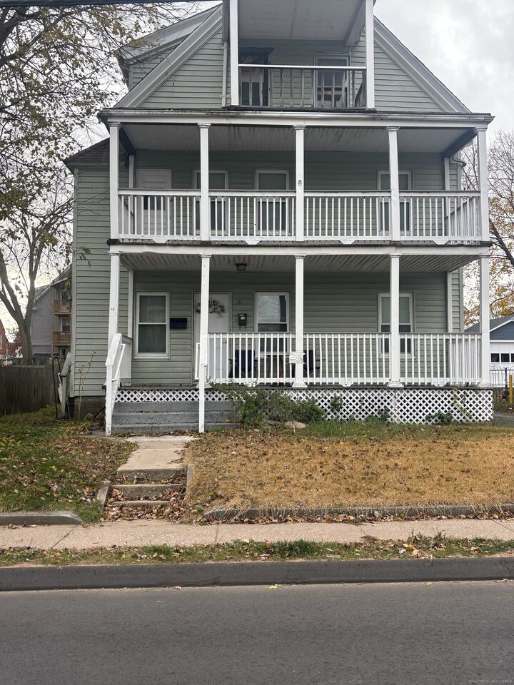Property Photo:  19 Moore Avenue  CT 06108 