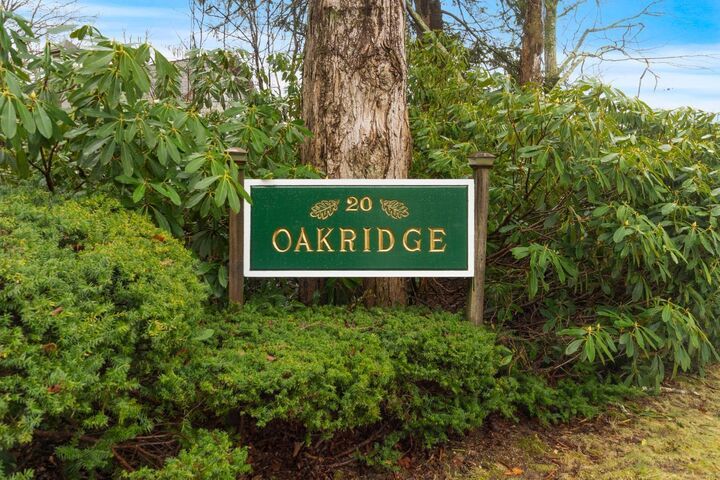 20 Comstock Avenue Apt 4C  Essex CT 06442 photo