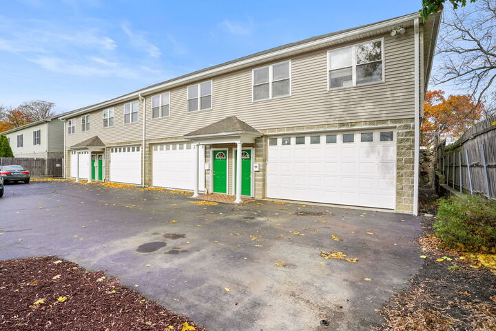 Property Photo:  13 South Street 3 Rear  CT 06854 