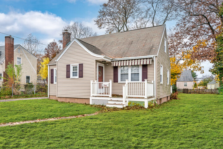 Property Photo:  60 Deerfield Drive  CT 06040 