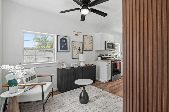 900 Taylor Street A&Ampb  Tallahassee FL 32310 photo