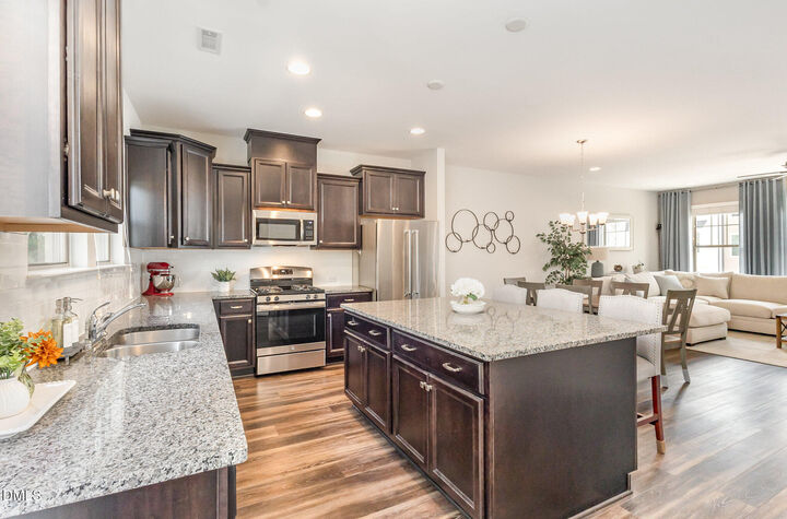 Property Photo: 823 Richmont Grove Lane NC 27523