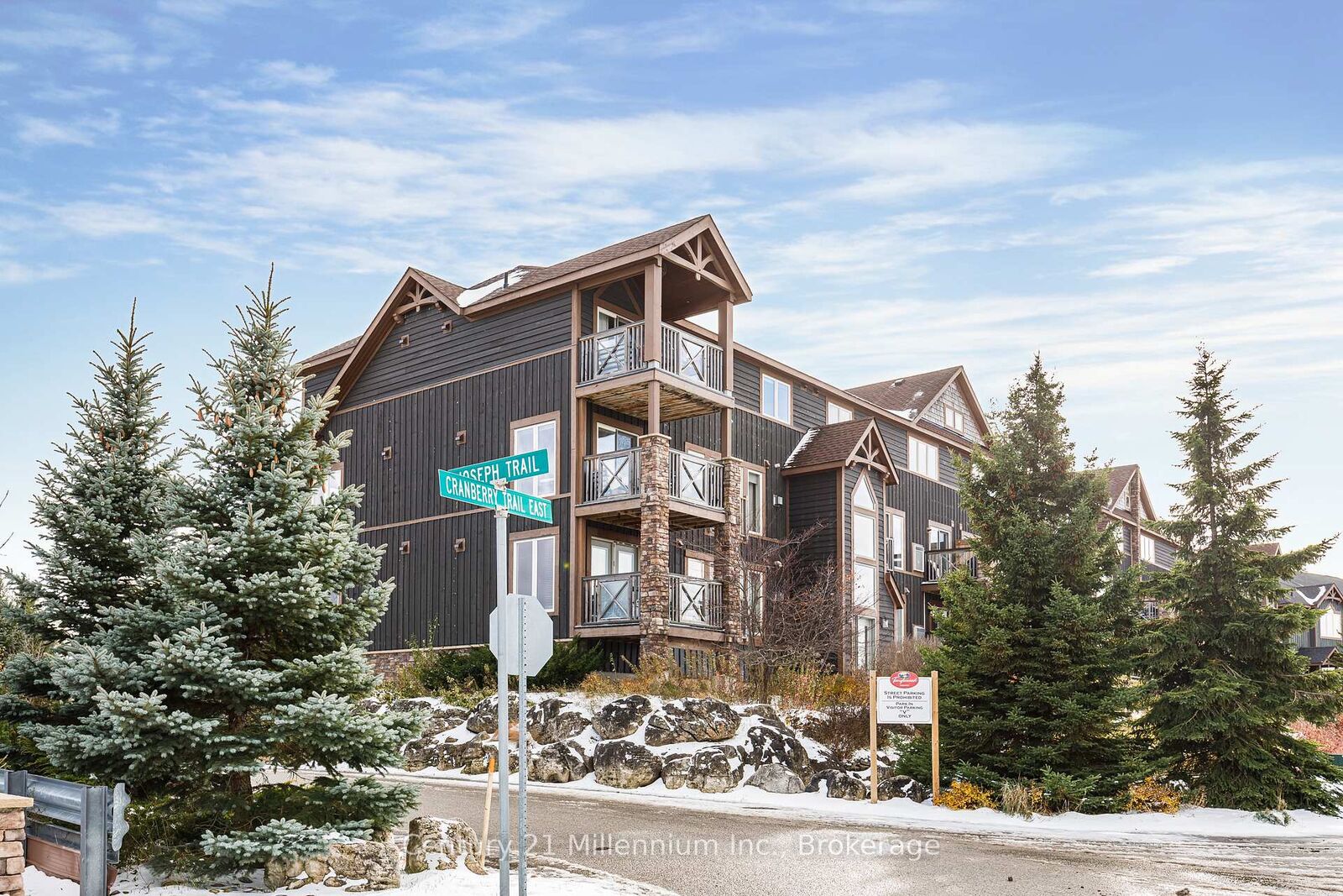 Photo de la propriété:  6 Joseph Trail 201  ON L9Y 0J2 