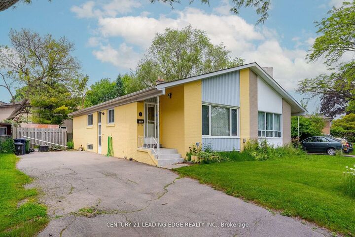 Property Photo:  6 Ravenrock Court  ON M3A 2Y9 