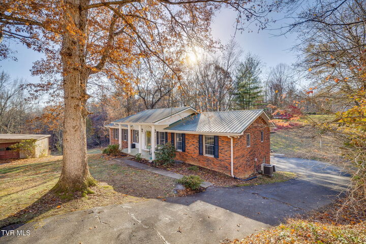 Property Photo:  516 Bramblewood Drive  TN 37645 