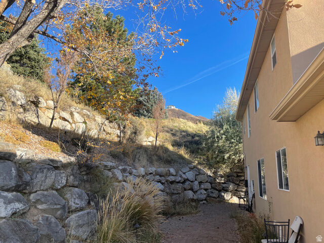 Property Photo: 937 Windsor Ln UT 84010