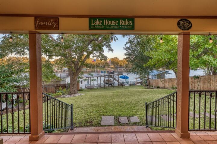 Property Photo: 1809 Aztec Trail TX 78639