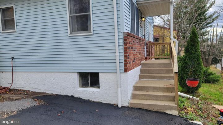 Property Photo:  1507 Rothley Avenue  PA 19090 