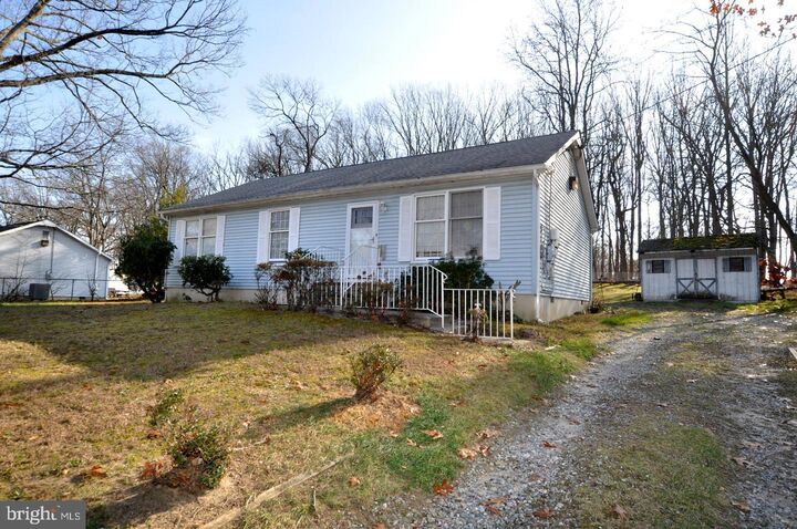 Property Photo: 818 Mail Avenue NJ 08096