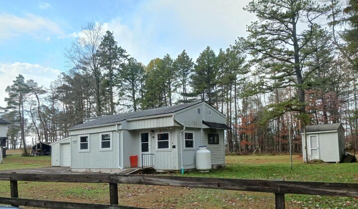Property Photo:  3039 Maple Dr  PA 15853 