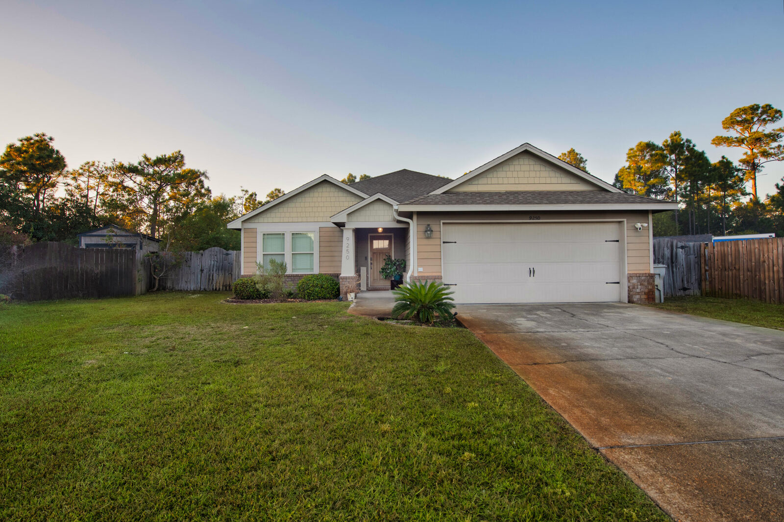 Property Photo:  9250 Tarrant Court  FL 32566 