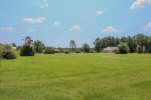 Property Photo: 924 Hwy C4a FL 32531