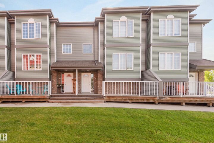 Property Photo:  5102 30 Avenue 50  AB T4X 0A9 