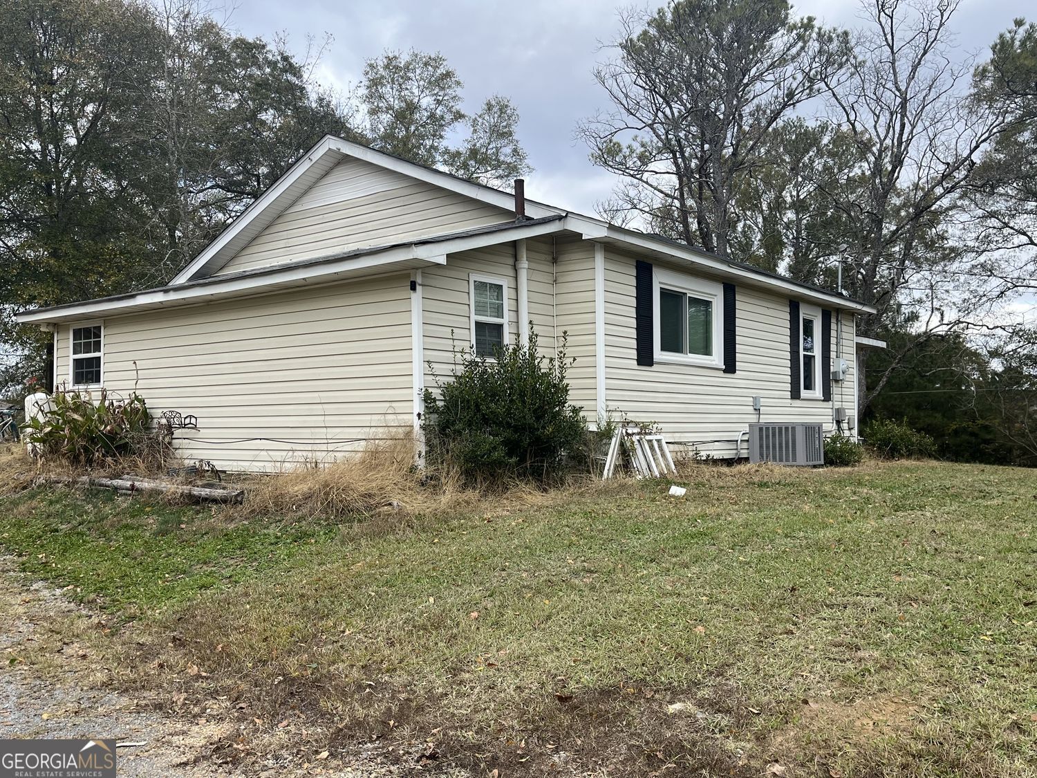 Property Photo: 255 Mildred Drive GA 30125